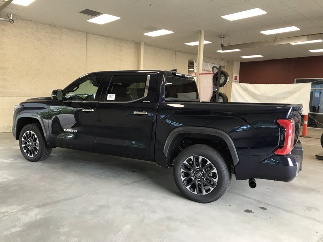 2025 Toyota Tundra Limited CrewMax photo 6