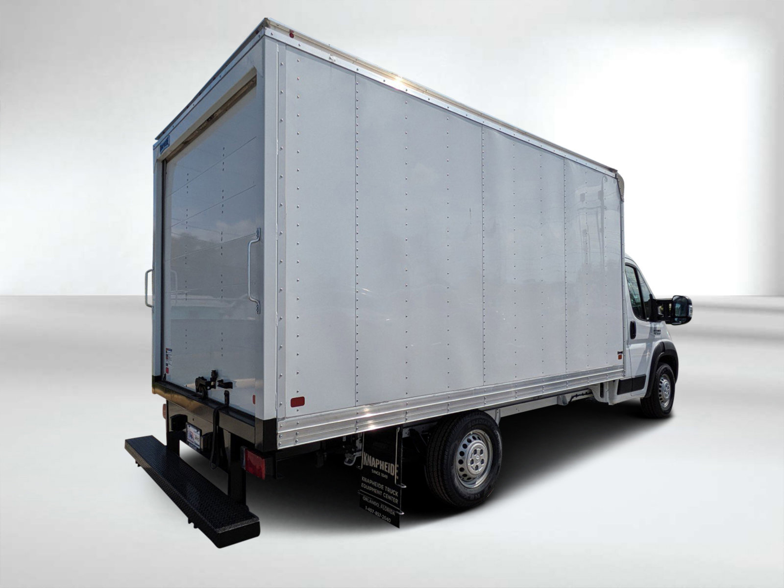 2024 Ram ProMaster 3500 Cutaway photo 2