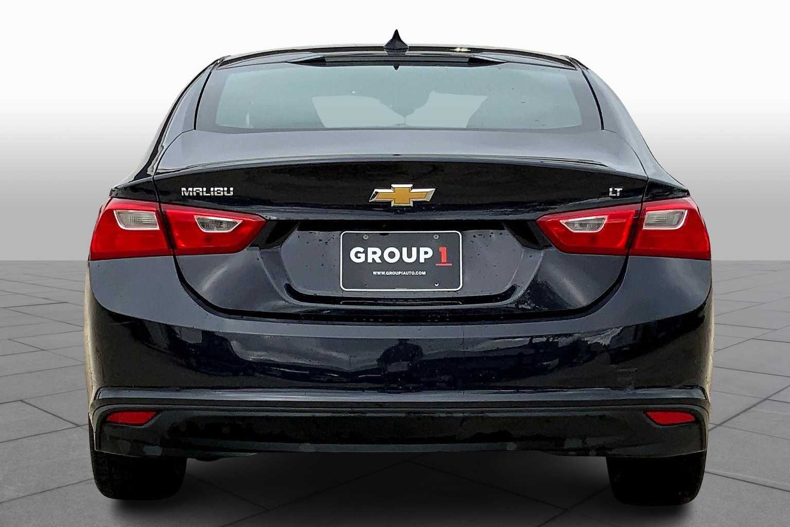 2023 Chevrolet Malibu 1LT photo 4