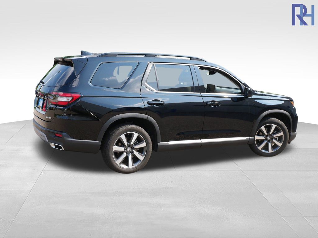 Used 2025 Honda Pilot Touring with VIN 5FNYG1H74SB080865 for sale in Coon Rapids, Minnesota