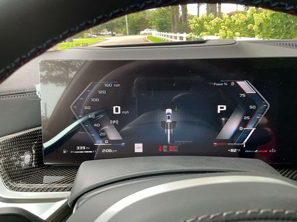 Used 2025 Alpine White BMW M60i image 17