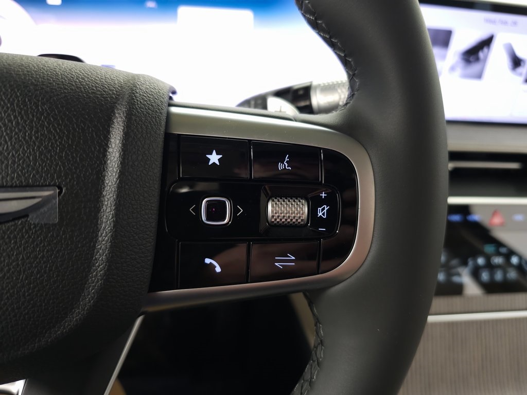 2025 Genesis GV80 2.5T Advanced AWD photo 14