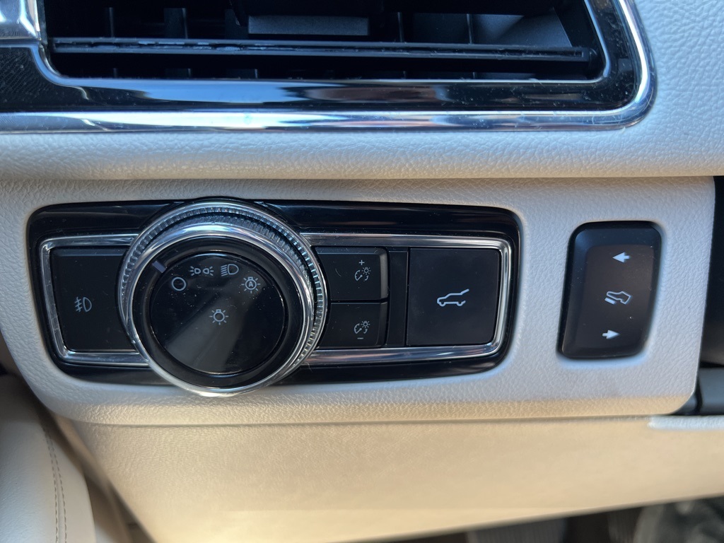 2021 Lincoln Navigator Standard photo 25