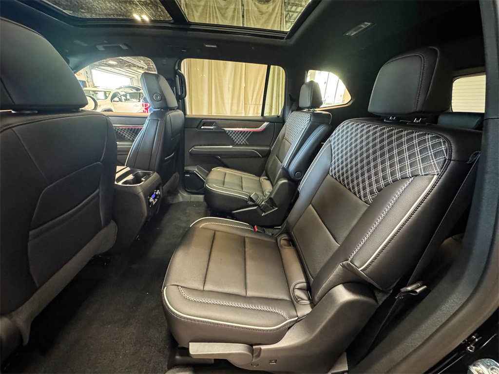 2026 Gmc Acadia Denali photo 13
