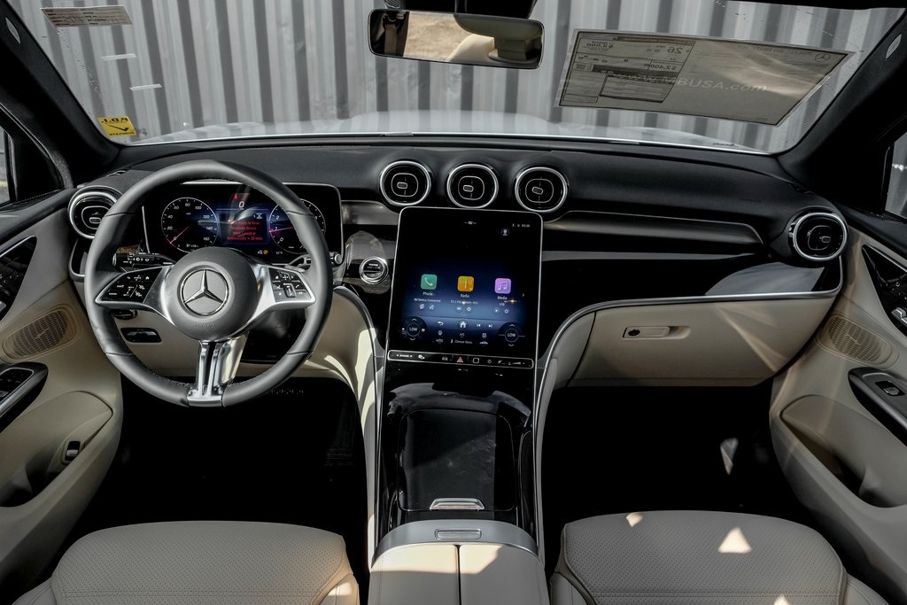 2026 Mercedes Benz GLC 300 4MATIC photo 17