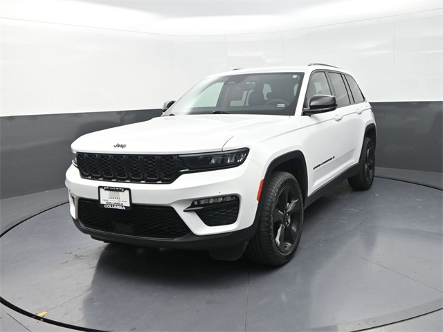 2023 Jeep Grand Cherokee Limited photo 3