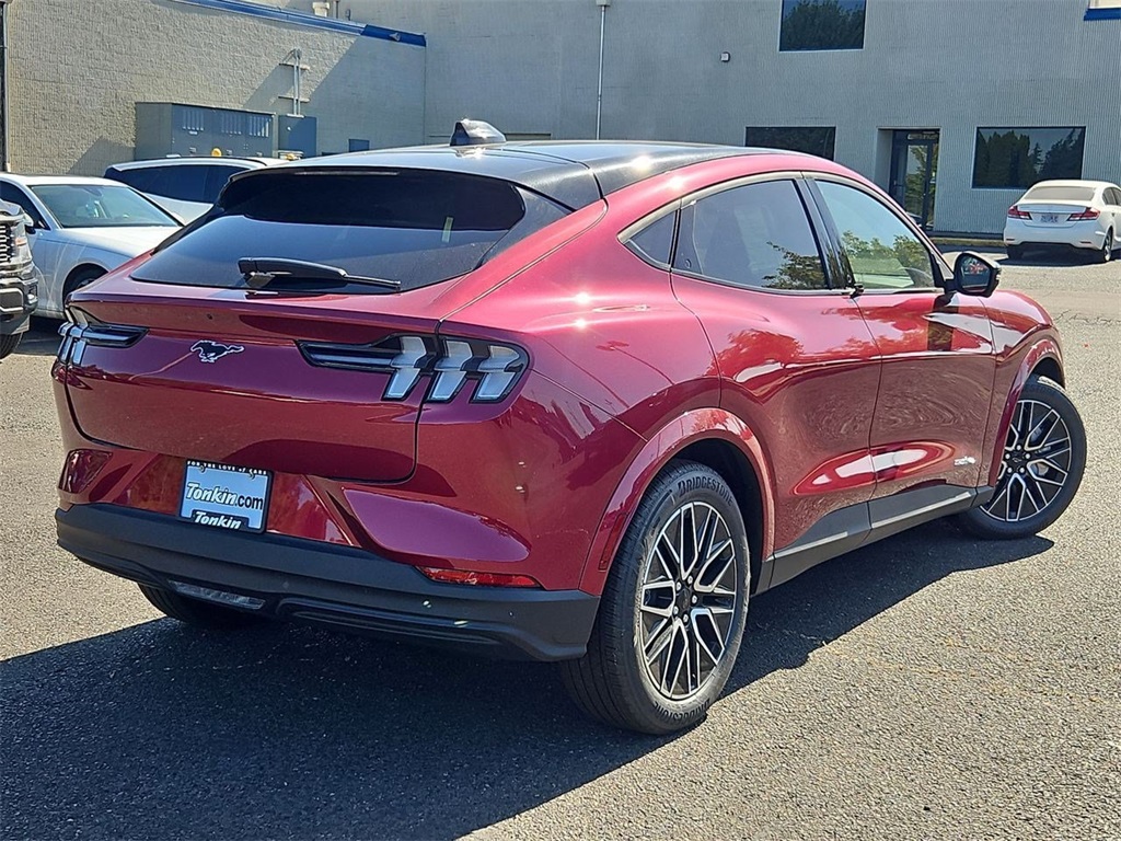 2025 Ford Mustang Mach-E Premium photo 5