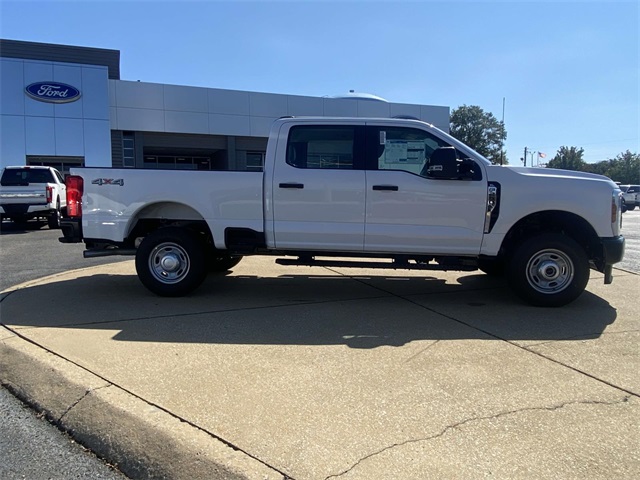 2026 Ford F-250 photo 2