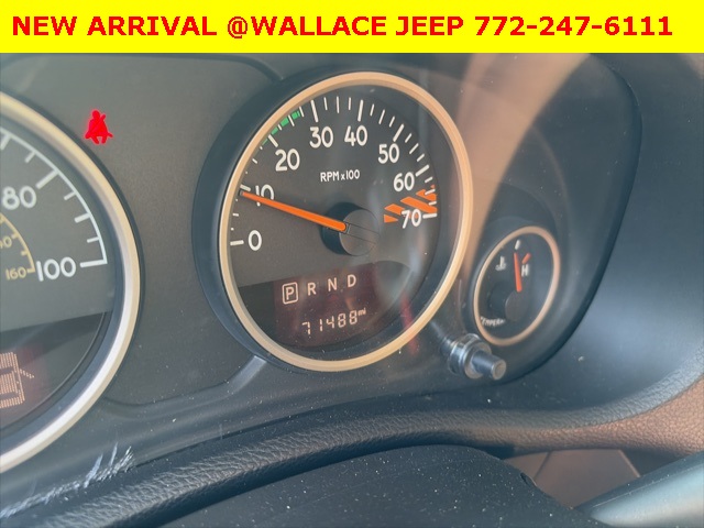 2016 Jeep Wrangler Unlimited Sahara photo 3