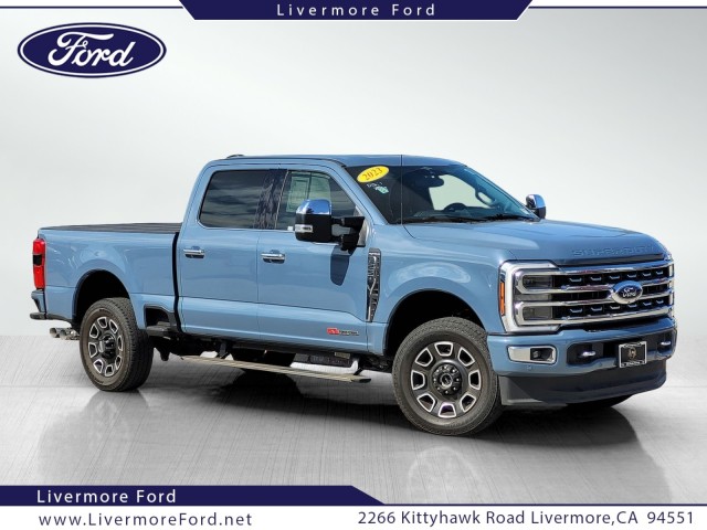 2023 Ford F-250 Super Duty Platinum's photo