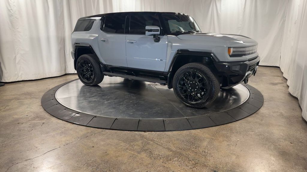 Used 2024 GMC HUMMER EV 2X with VIN 1GKB0NDEXRU112553 for sale in Portland, OR