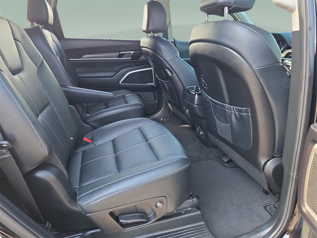 2022 Kia Telluride EX photo 23