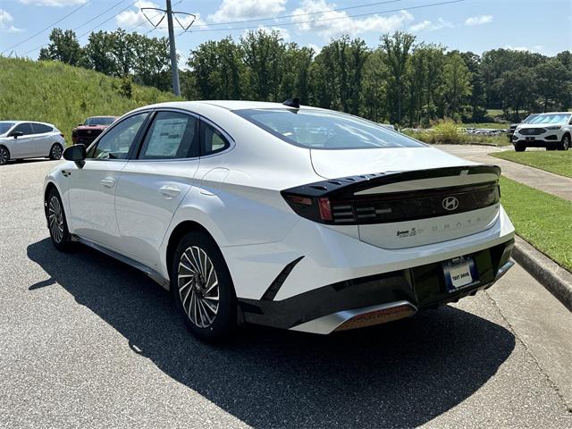 2025 Hyundai Sonata Hybrid SEL photo 7