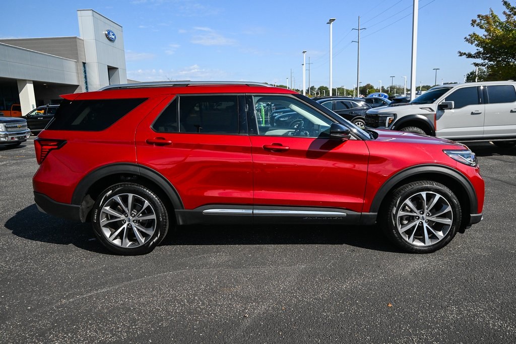 2025 Ford Explorer Platinum photo 3