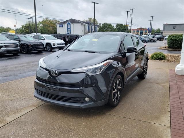 2018 Toyota C-HR XLE photo 5
