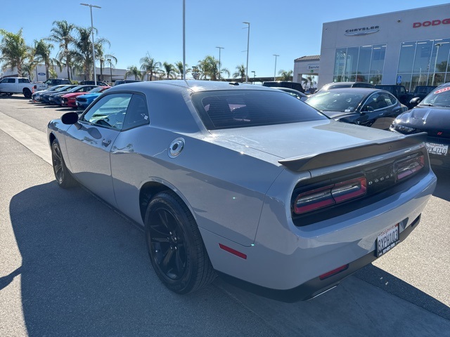 2021 Dodge Challenger SXT photo 5