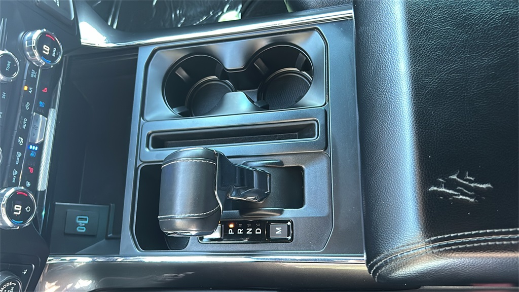 2021 Ford F-150 Lariat photo 18