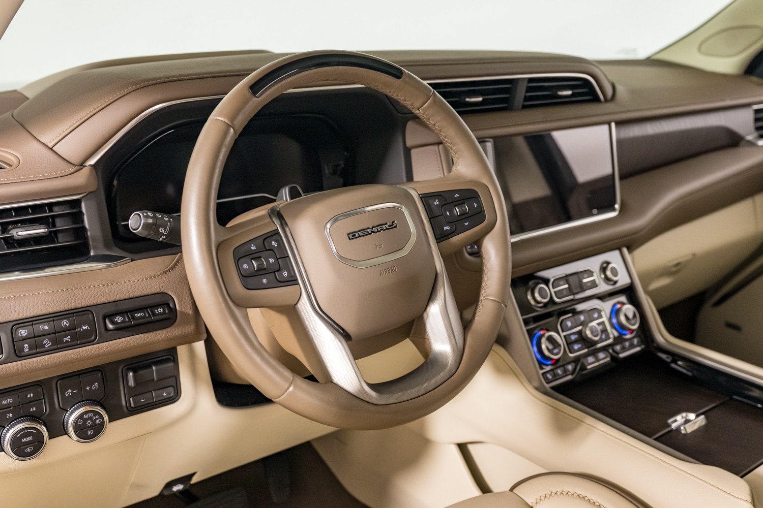 2023 Gmc Yukon Denali photo 17