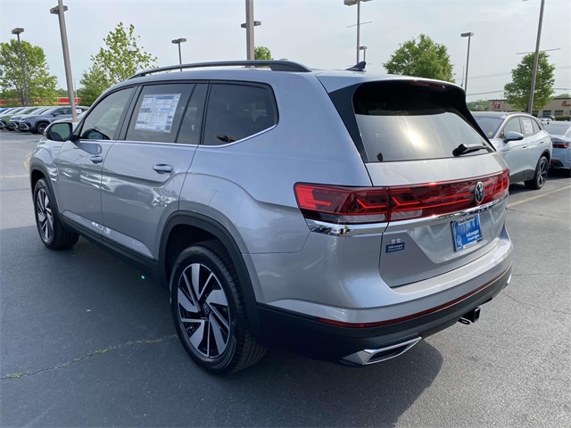 2025 Volkswagen Atlas SE Technology photo 4