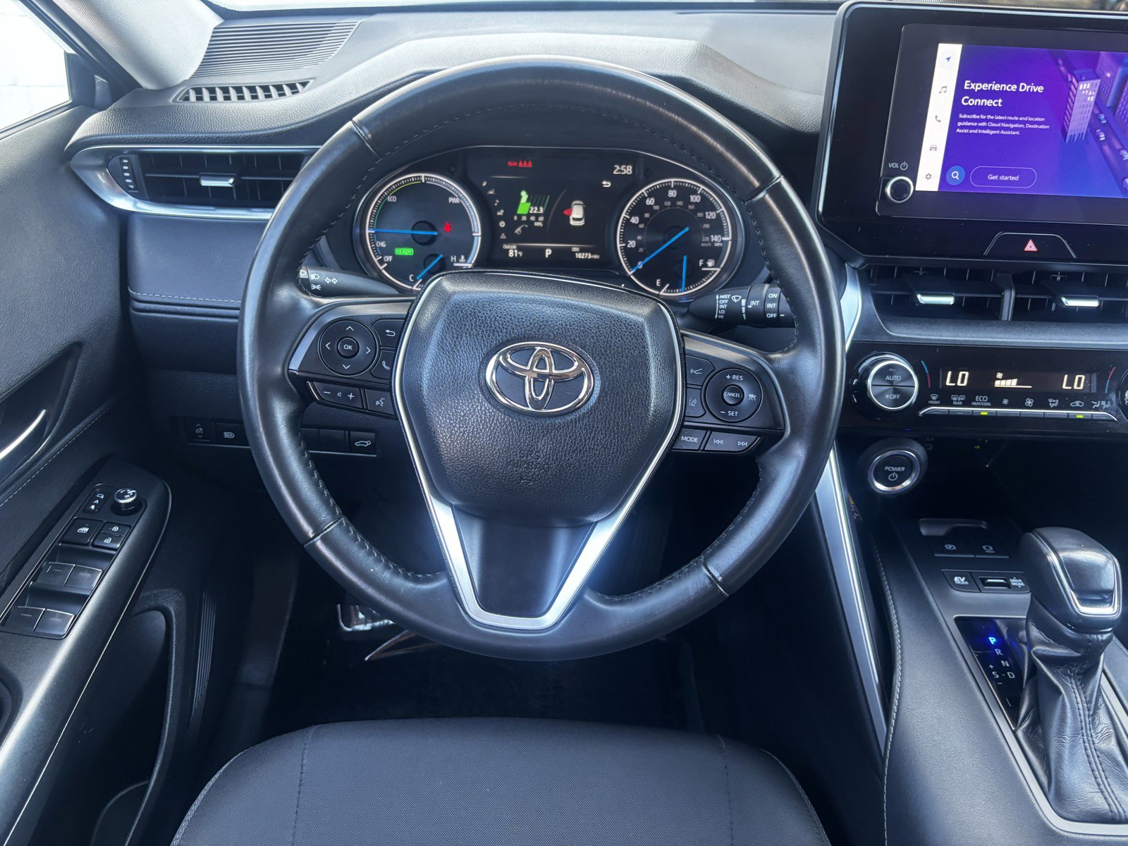2024 Toyota Venza LE photo 19