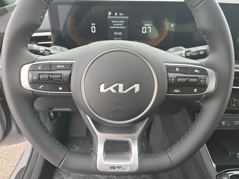 2025 Kia K5 GT-Line photo 10