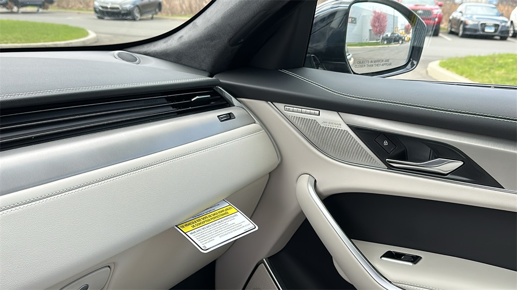 2026 Jaguar F-PACE P250 R-Dynamic S photo 22