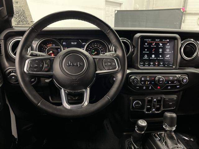 2022 Jeep Wrangler Unlimited Sahara Altitude photo 4