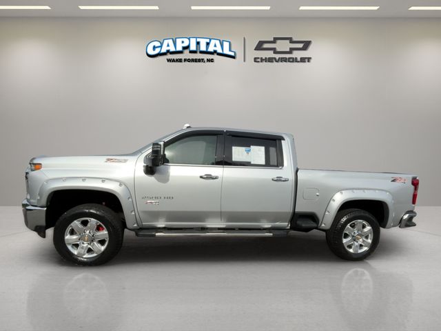 2021 Chevrolet Silverado 2500HD LTZ photo 2