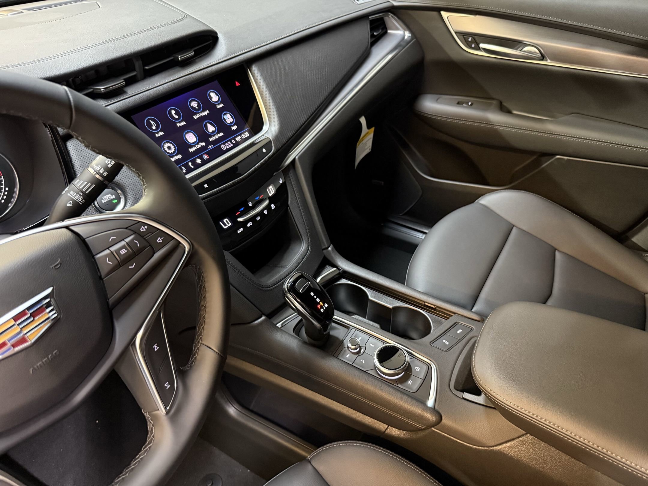 2025 Cadillac XT5 Luxury photo 32
