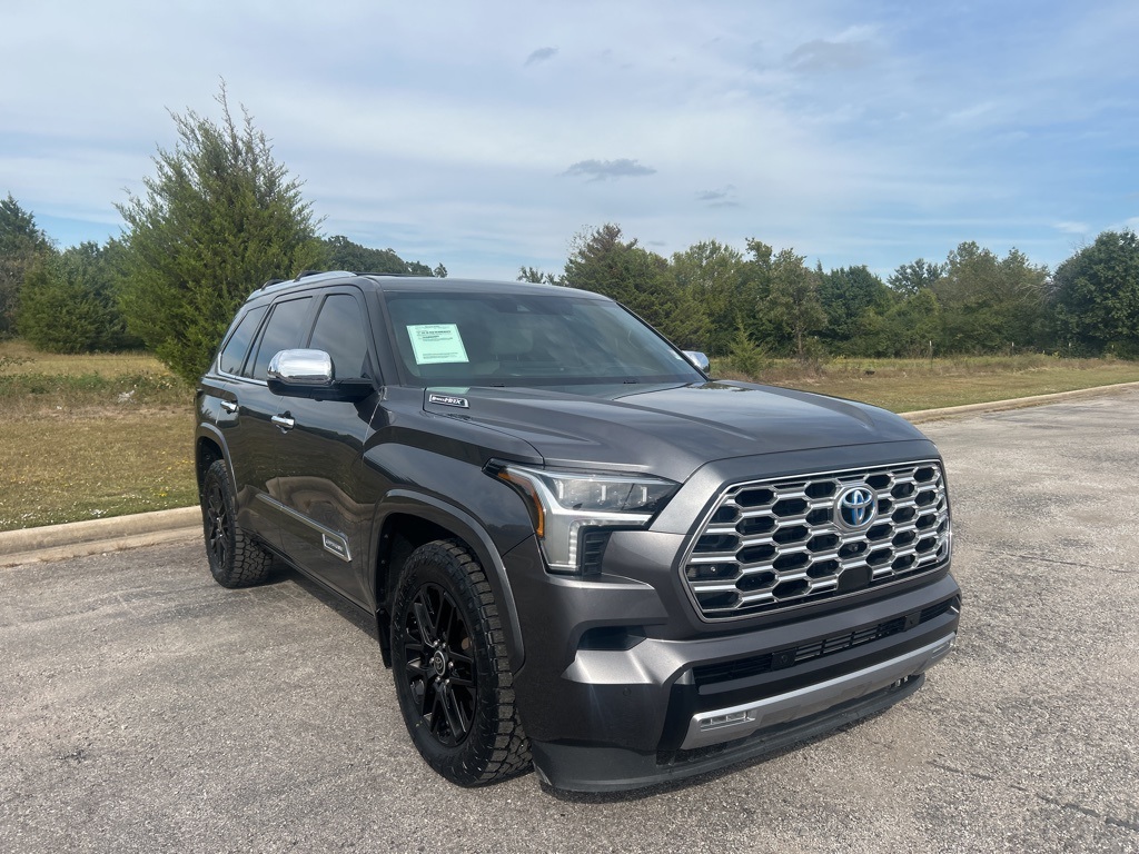 2024 Toyota Sequoia Capstone photo 3