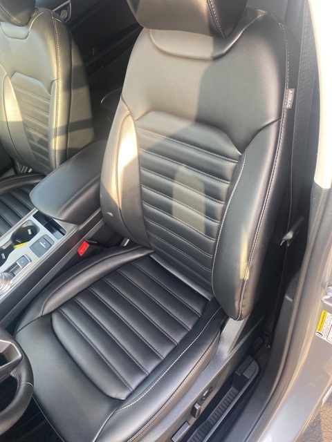 2022 Ford Edge SEL photo 17