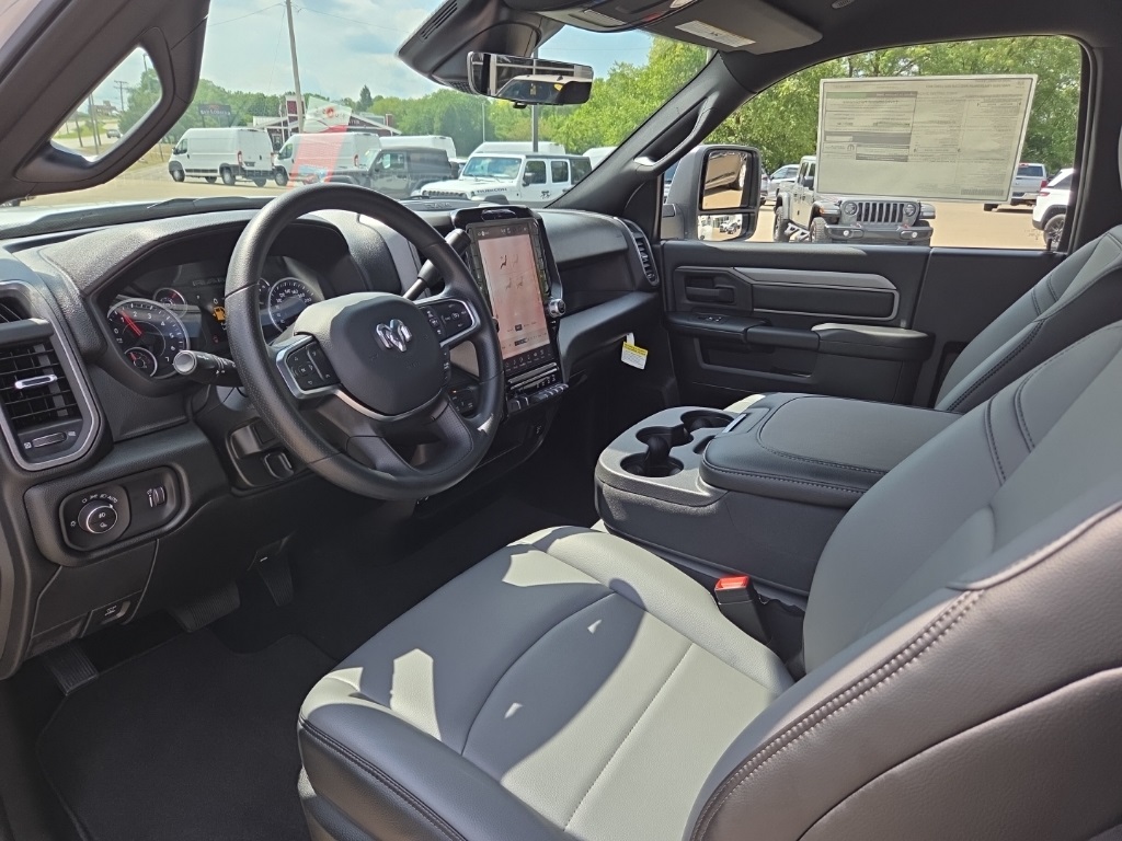 2026 Ram 3500 Tradesman photo 12