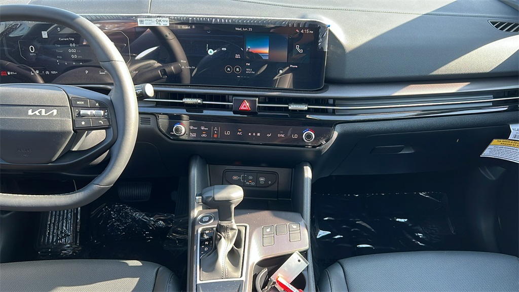 2026 Kia Sportage SX photo 12