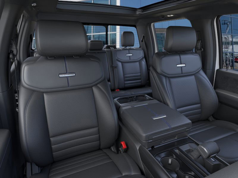 2025 Ford F-150 Platinum photo 10