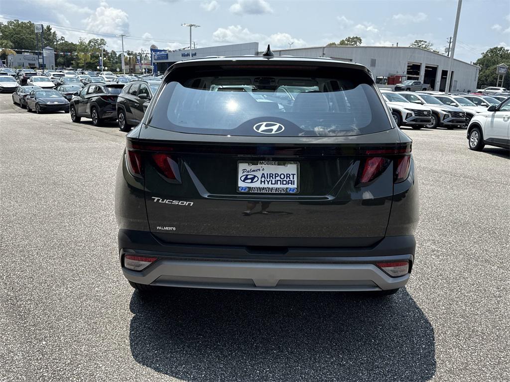 2025 Hyundai Tucson SE photo 3