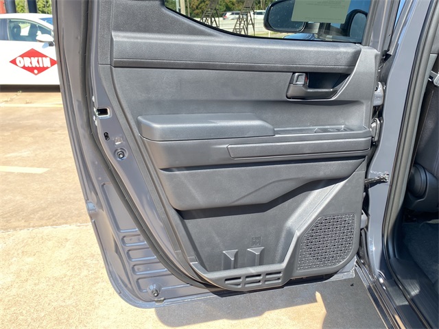 2025 Toyota Tacoma SR5 4x4 Double Cab photo 15