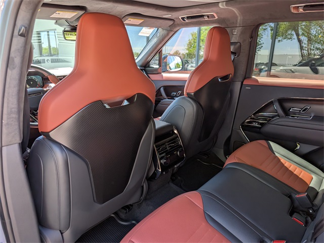 2025 Land Rover Range Rover Sport photo 8