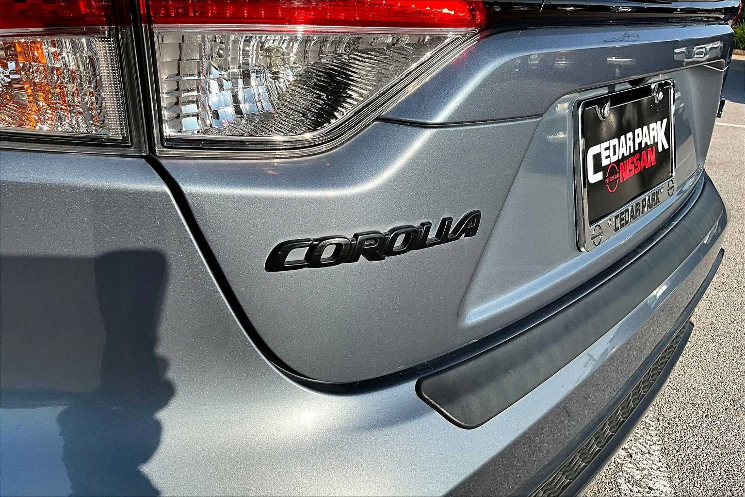 2022 Toyota Corolla SE photo 9