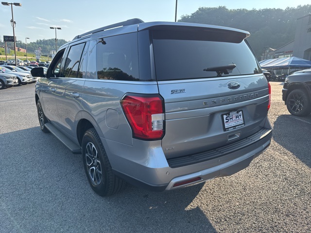 2024 Ford Expedition XLT photo 4
