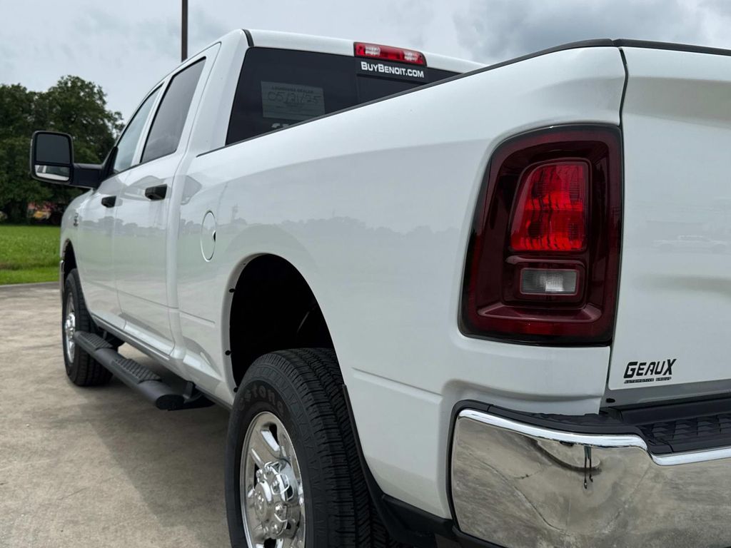 2025 Ram 2500 Tradesman photo 9
