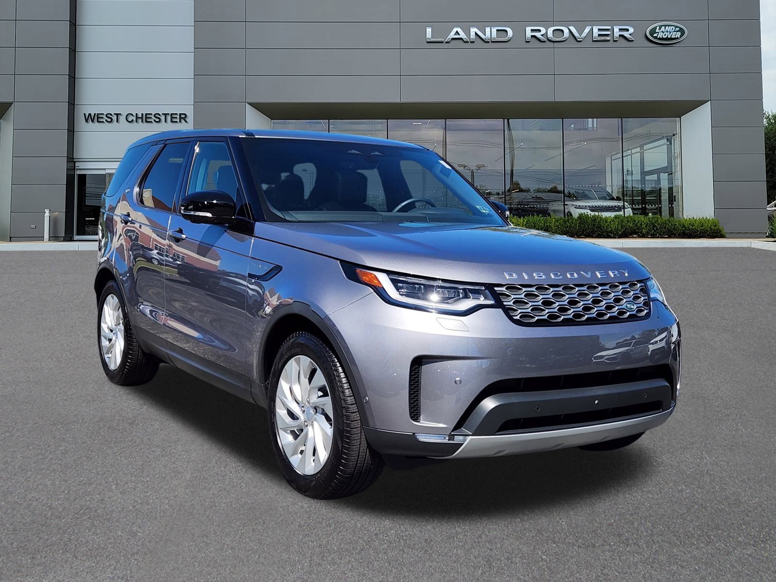 2025 Land Rover Discovery S photo 2