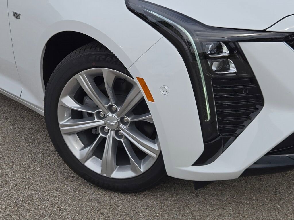 2026 Cadillac CT5 Premium Luxury photo 3