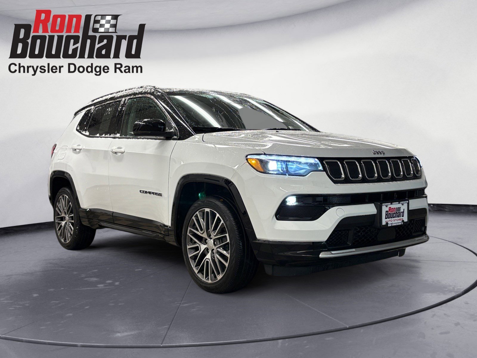 2022 Jeep Compass Limited's photo