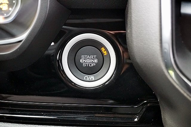 New 2026 Bright White Clear-Coat Exterior Paint RAM Laramie image 38