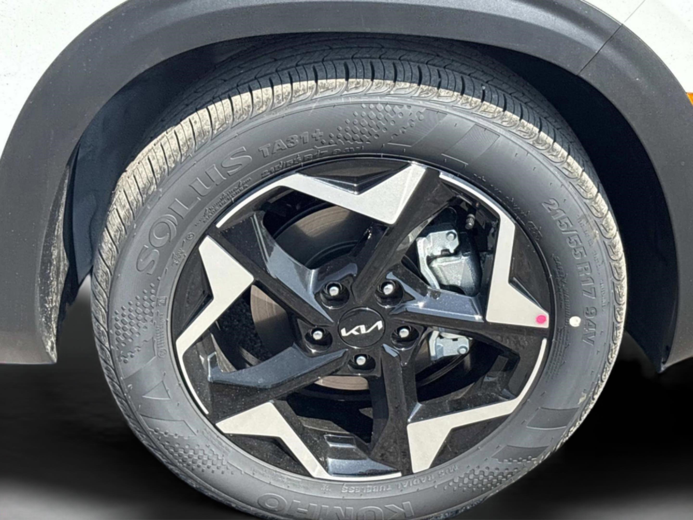 2026 Kia Seltos EX photo 8