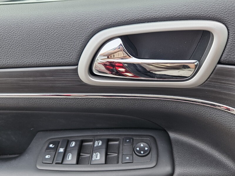 2022 Jeep Cherokee Limited photo 17