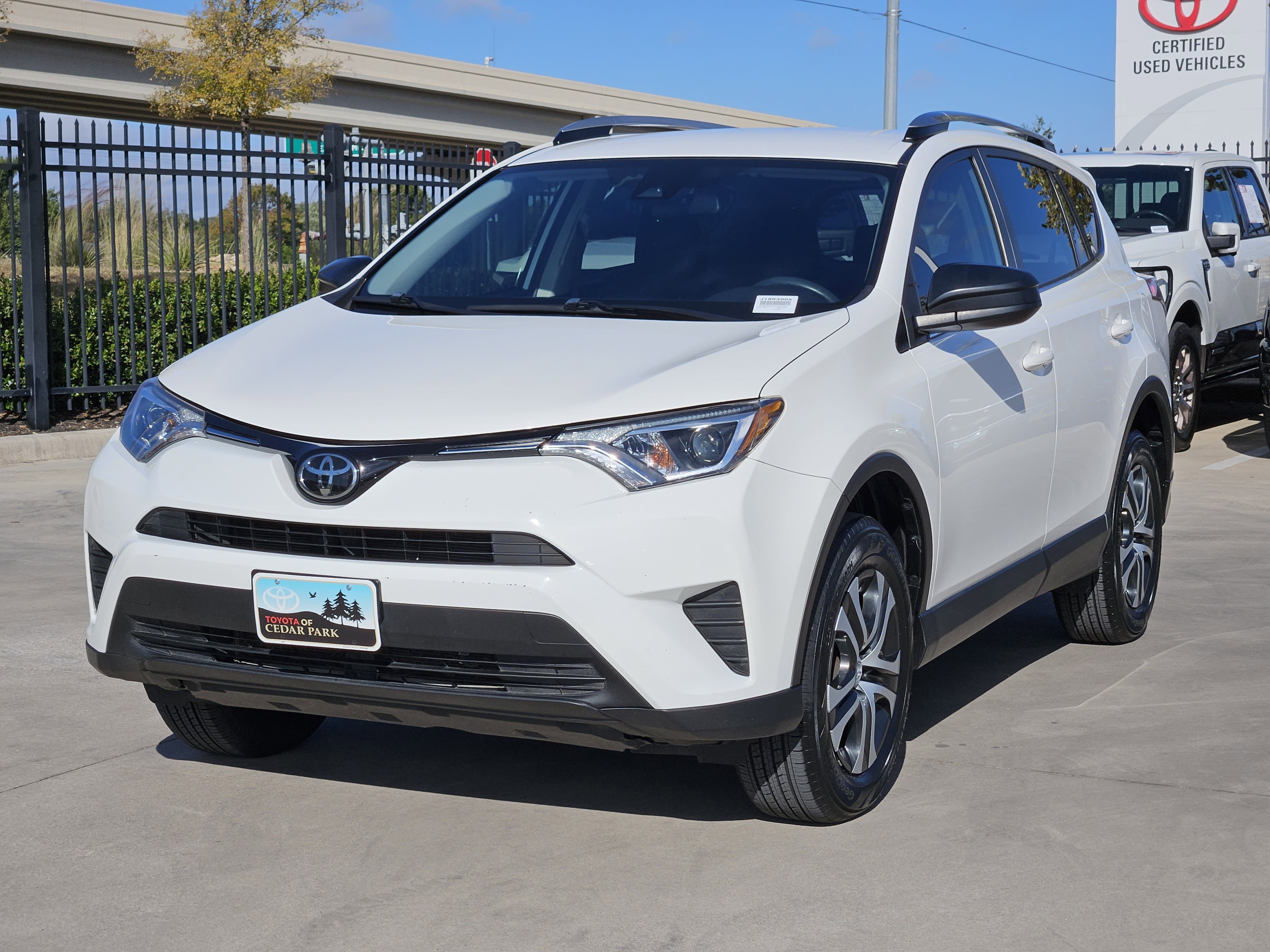 Used 2018 Toyota RAV4 LE with VIN JTMZFREV9JJ186390 for sale in Leander, TX