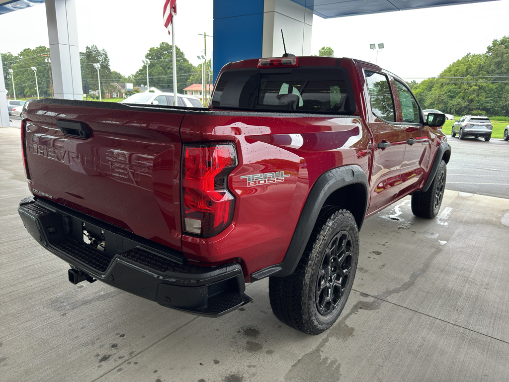 2026 Chevrolet Colorado Trail Boss photo 4