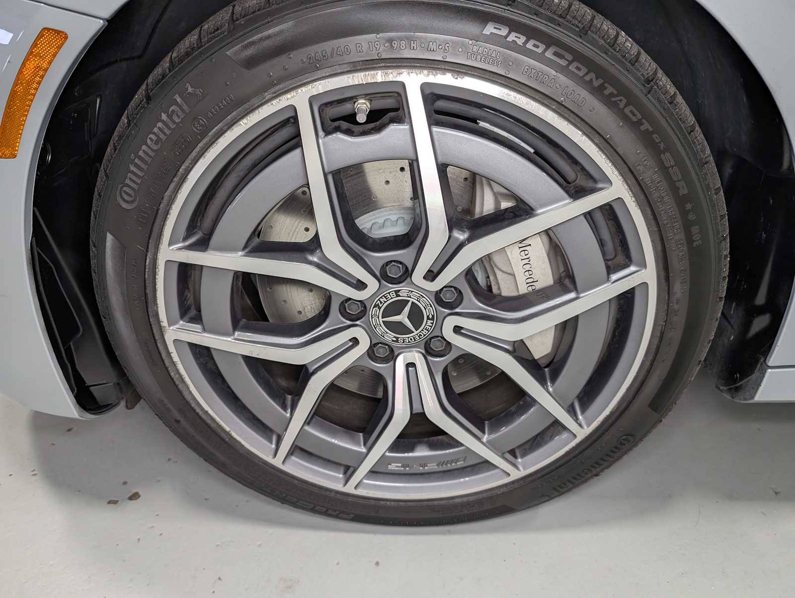 2022 Mercedes Benz E 350 AMG photo 3