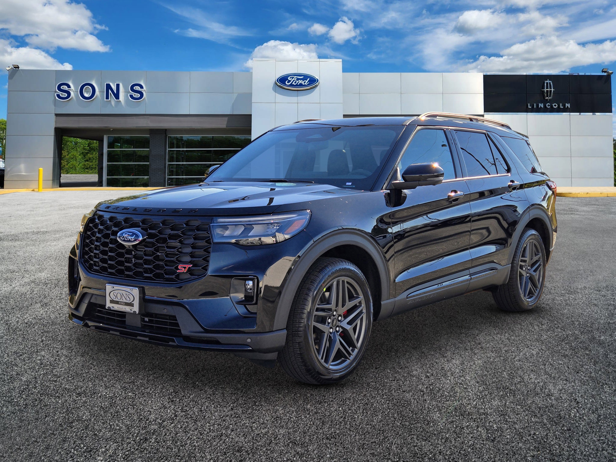 2026 Ford Explorer ST's photo